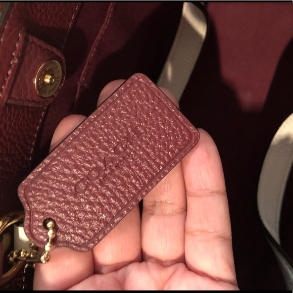 COACH Dempsey Carryall In Signature Jacquard With Stripe And Coach Patch - Picture 8 of 12